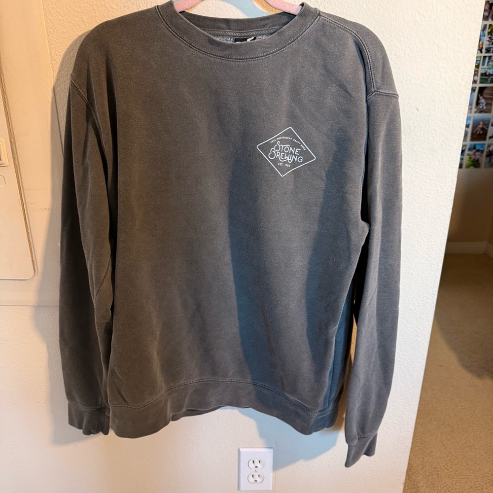 Stone Brewing Crewneck Sweatshirt Medium Gray Graphic Back Logo Brewery